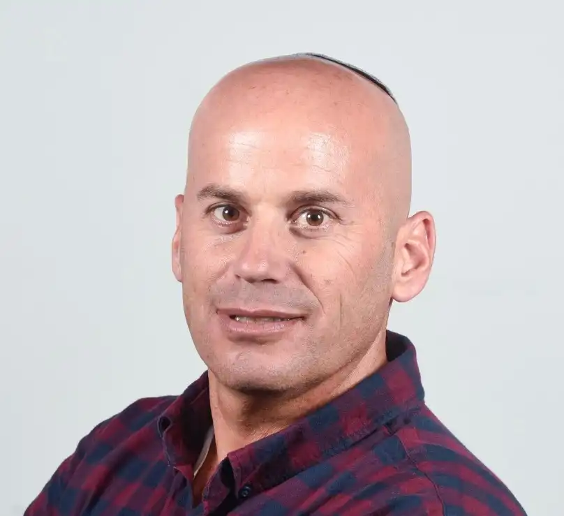 Yair Suued, CEO